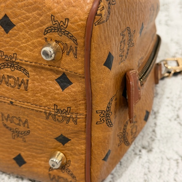 MCM Visetos Monogram Boston Women's Bag w/Crossbody Strap - Picture 4 of 11